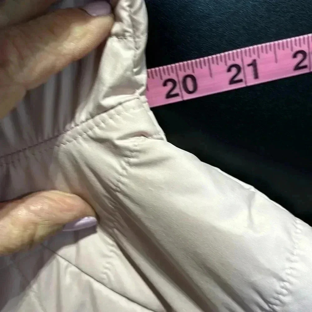 Columbia Puffer jacket/coat,zipper hip pockets,full zip,high neck, lightweight - Picture 6 of 8